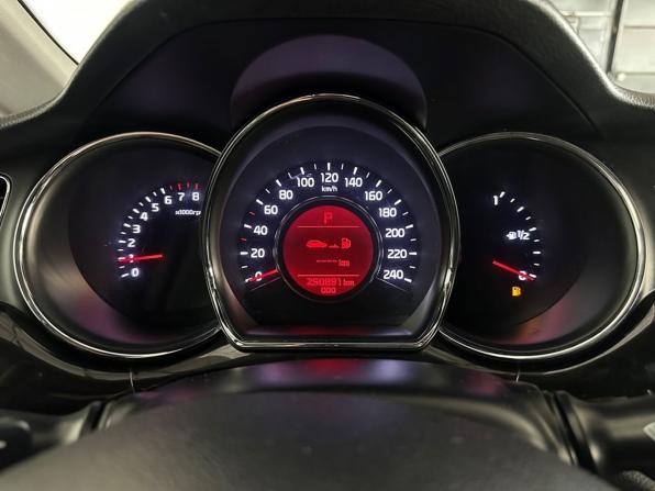 Kia Ceed II с пробегом 2014 года, цена 977 000 рублей, 250889 км, универсал, Автокод Объявления