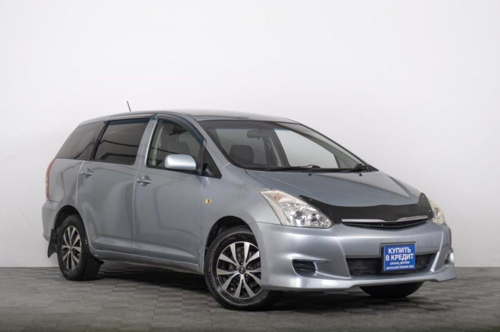 Toyota Wish I Рестайлинг Томск  - изображение 1