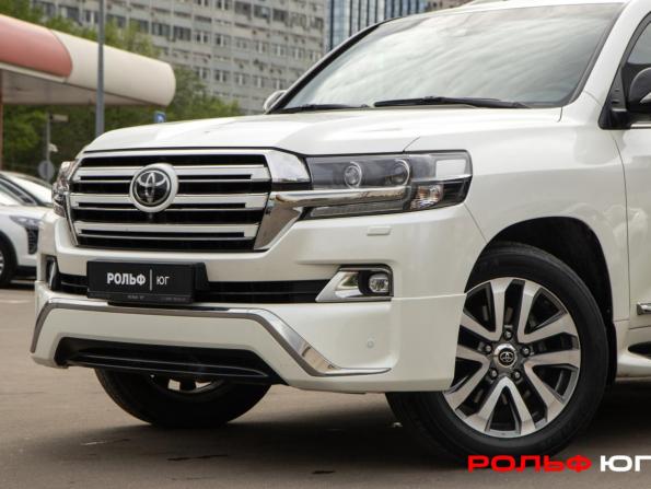 Toyota Land Cruiser 200 Series Рестайлинг 2 с пробегом 2017 года, цена 7 398 000 рублей, 98000 км, внедорожник, Автокод Объявления