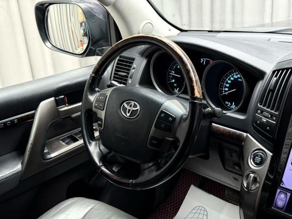 Toyota Land Cruiser 200 Series с пробегом 2008 года, цена 2 549 000 рублей, 292993 км, внедорожник, Автокод Объявления