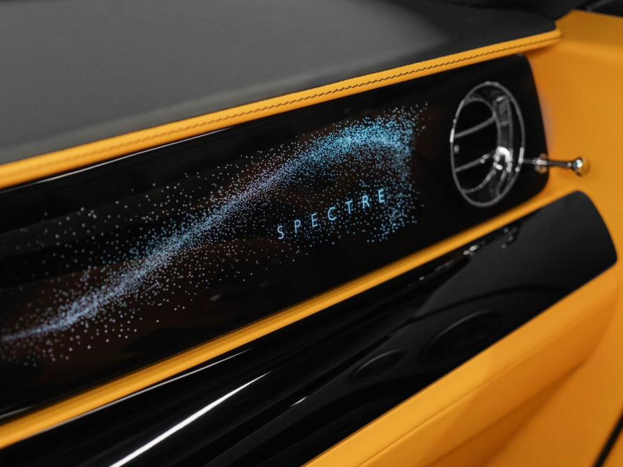 Rolls-Royce Spectre Москва  - изображение 26