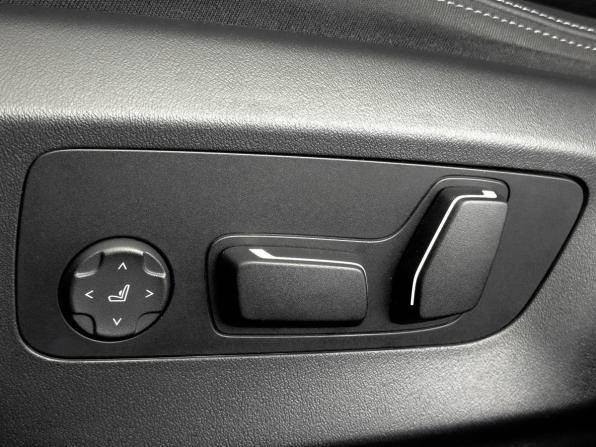 BMW 5 серии VIII (G60/G61/G68) с пробегом 2023 года, цена 6 360 000 рублей, 81077 км, седан, Автокод Объявления