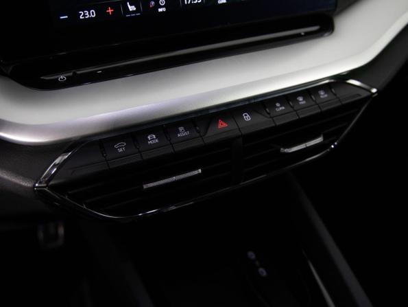 Skoda Octavia IV (A8) с пробегом 2022 года, цена 2 799 000 рублей, 102820 км, лифтбек, Автокод Объявления