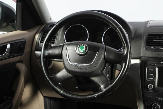 Skoda Yeti I с пробегом 2012 года, цена 1 099 000 рублей, 208300 км, внедорожник, Автокод Объявления