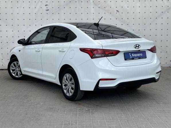 Hyundai Solaris II с пробегом 2019 года, цена 1 200 000 рублей, 156875 км, седан, Автокод Объявления