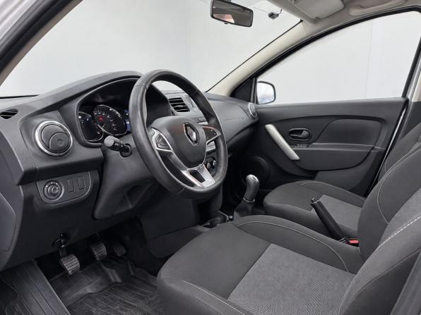 Renault Sandero II Рестайлинг с пробегом 2018 года, цена 1 120 000 рублей, 153000 км, хэтчбек, Автокод Объявления