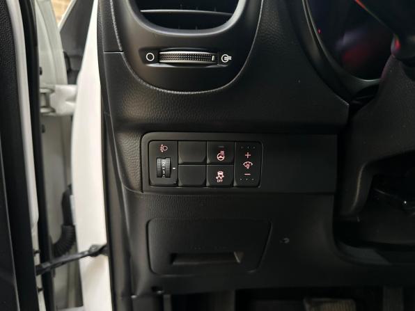 Kia Soul II Рестайлинг с пробегом 2016 года, цена 1 445 000 рублей, 81049 км, хэтчбек, Автокод Объявления
