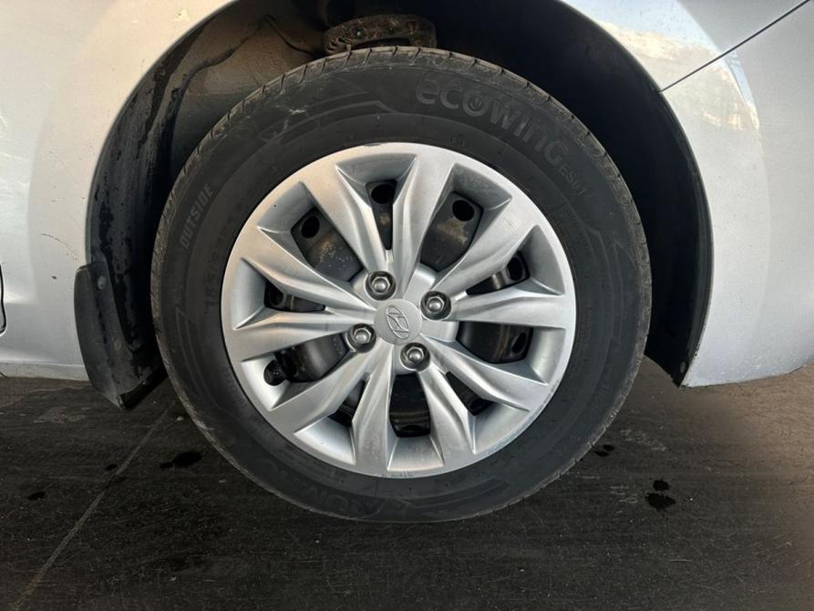 Hyundai Solaris II Москва  - изображение 20