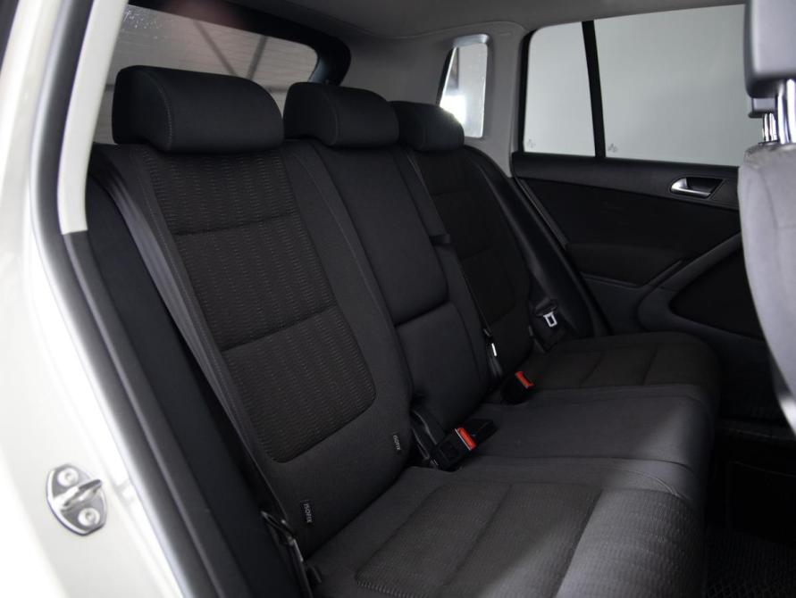 Volkswagen Tiguan I Рестайлинг Санкт-Петербург  - изображение 19