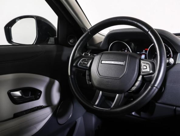 Land Rover Range Rover Evoque I Рестайлинг с пробегом 2017 года, цена 2 824 000 рублей, 63000 км, внедорожник, Автокод Объявления