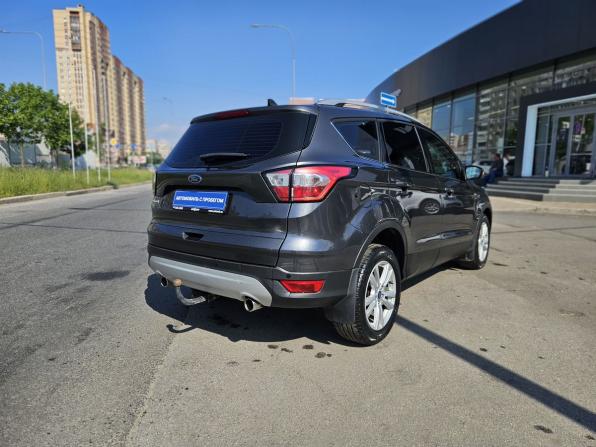 Ford Kuga II Рестайлинг с пробегом 2018 года, цена 1 602 000 рублей, 151050 км, внедорожник, Автокод Объявления