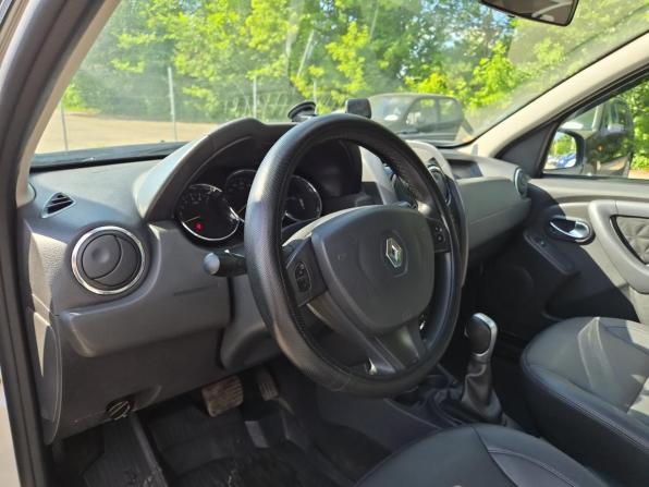 Renault Duster I Рестайлинг с пробегом 2018 года, цена 1 250 000 рублей, 213415 км, внедорожник, Автокод Объявления