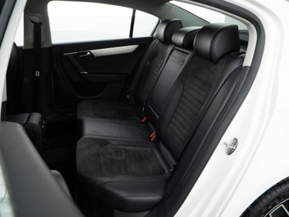 Volkswagen Passat B7 с пробегом 2012 года, цена 1 350 050 рублей, 153461 км, седан, Автокод Объявления