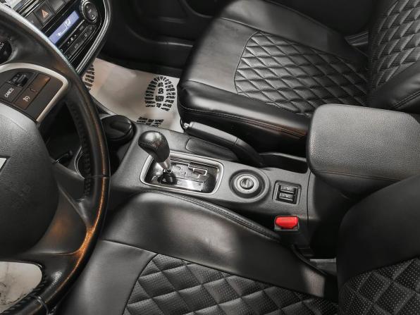 Mitsubishi Outlander III Рестайлинг с пробегом 2014 года, цена 1 407 000 рублей, 141176 км, внедорожник, Автокод Объявления