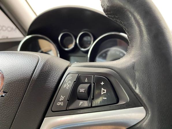 Opel Astra J Рестайлинг с пробегом 2013 года, цена 749 000 рублей, 184807 км, седан, Автокод Объявления