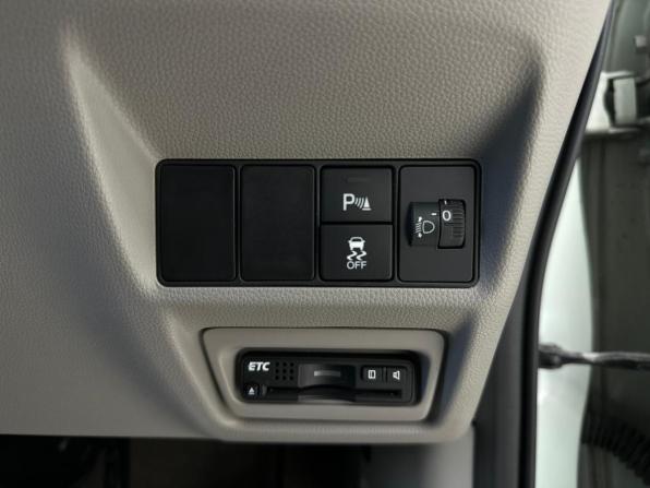 Honda Stepwgn V с пробегом 2017 года, цена 1 790 000 рублей, 85031 км, минивэн, Автокод Объявления