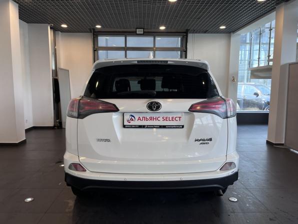 Toyota RAV4 IV (XA40) Рестайлинг с пробегом 2016 года, цена 1 899 000 рублей, 380274 км, внедорожник, Автокод Объявления
