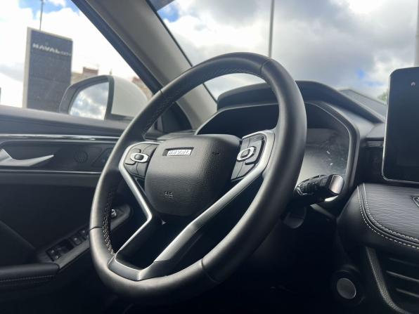 Haval Jolion I с пробегом 2023 года, цена 1 790 000 рублей, 27256 км, внедорожник, Автокод Объявления