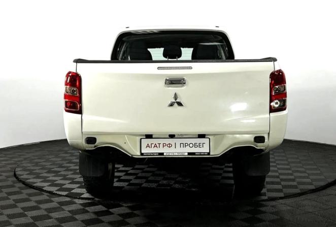 Mitsubishi L200 V с пробегом 2017 года, цена 2 490 000 рублей, 86825 км, offers.body_type.unknown, Автокод Объявления