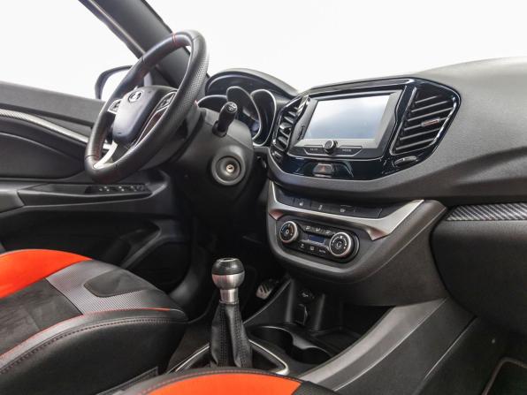 Lada (ВАЗ) Vesta I с пробегом 2019 года, цена 1 288 000 рублей, 113962 км, седан, Автокод Объявления