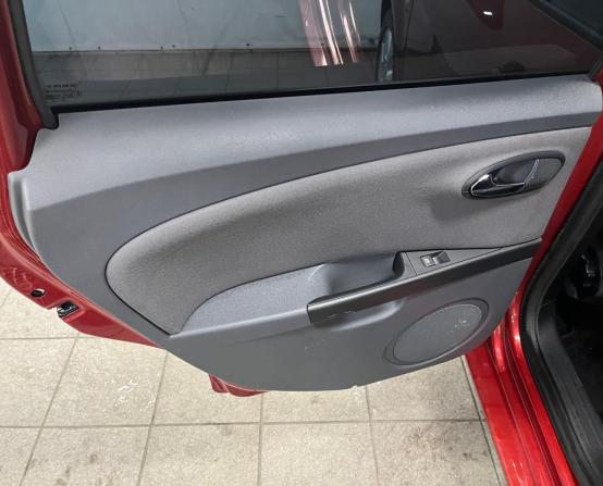 SEAT Leon II с пробегом 2009 года, цена 650 000 рублей, 143000 км, хэтчбек, Автокод Объявления