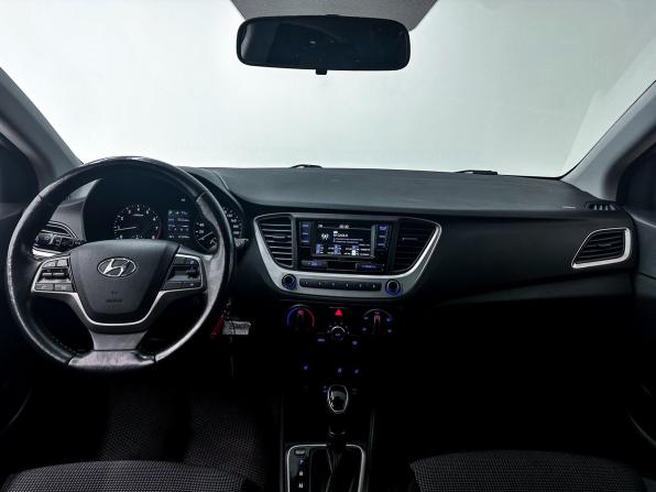 Hyundai Solaris II с пробегом 2017 года, цена 1 249 000 рублей, 140000 км, седан, Автокод Объявления