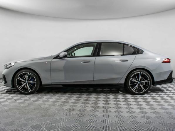 BMW 5 серии VIII (G60/G61/G68) с пробегом 2024 года, цена 8 400 000 рублей, 12410 км, седан, Автокод Объявления
