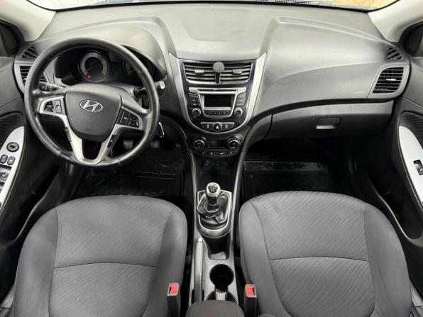 Hyundai Solaris I Рестайлинг с пробегом 2014 года, цена 731 300 рублей, 209774 км, седан, Автокод Объявления