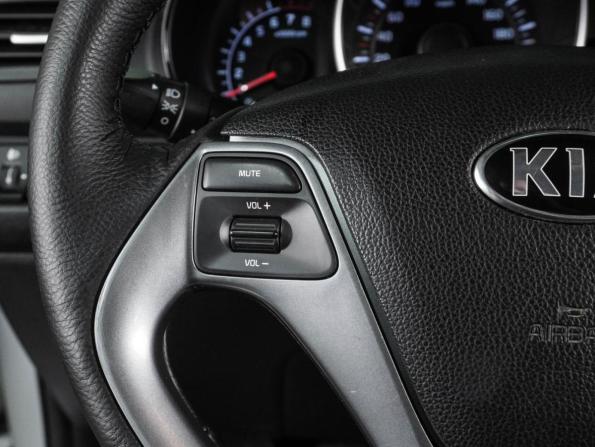 Kia Rio III Рестайлинг с пробегом 2015 года, цена 799 000 рублей, 198189 км, седан, Автокод Объявления
