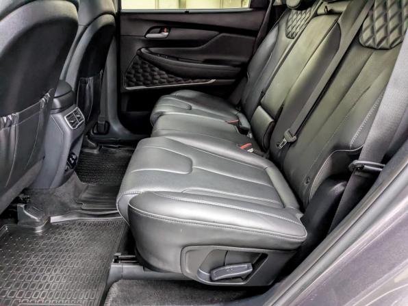 Hyundai Santa Fe IV Рестайлинг с пробегом 2022 года, цена 4 040 000 рублей, 36618 км, внедорожник, Автокод Объявления
