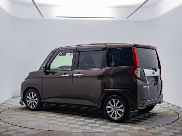 Toyota Roomy I с пробегом 2017 года, цена 989 000 рублей, 182580 км, микровэн, Автокод Объявления