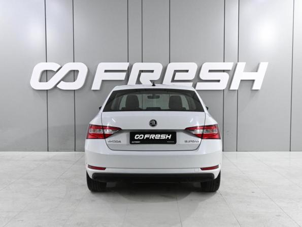 Skoda Superb III с пробегом 2019 года, цена 2 059 000 рублей, 88137 км, лифтбек, Автокод Объявления