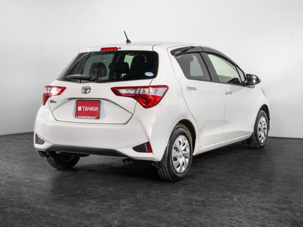 Toyota Vitz III (XP130) Рестайлинг 2 с пробегом 2018 года, цена 930 500 рублей, 54923 км, хэтчбек, Автокод Объявления