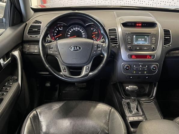Kia Sorento II Рестайлинг с пробегом 2017 года, цена 1 510 000 рублей, 121036 км, внедорожник, Автокод Объявления