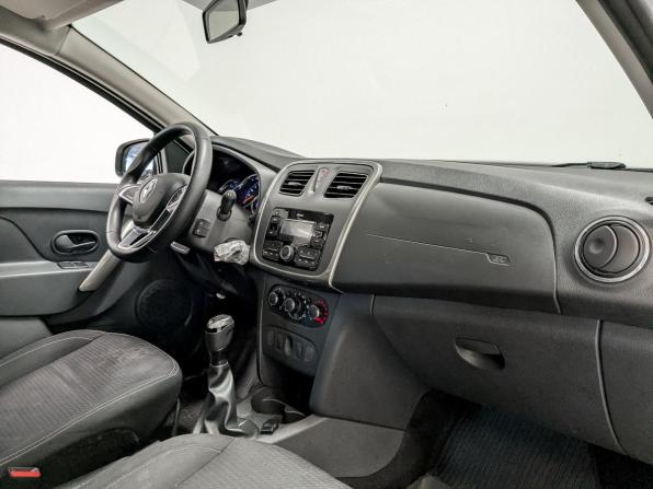 Renault Logan II Рестайлинг с пробегом 2022 года, цена 850 000 рублей, 148756 км, седан, Автокод Объявления