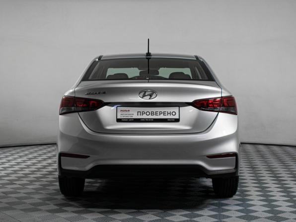 Hyundai Solaris II с пробегом 2018 года, цена 1 295 000 рублей, 97290 км, седан, Автокод Объявления