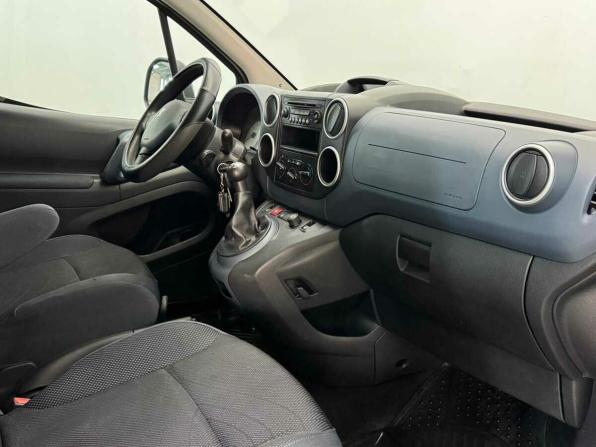 Peugeot Partner II с пробегом 2010 года, цена 815 000 рублей, 143414 км, минивэн, Автокод Объявления