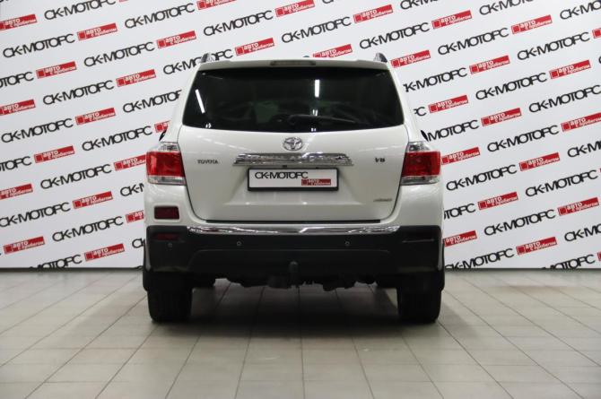 Toyota Highlander II (XU40) Рестайлинг с пробегом 2013 года, цена 1 895 950 рублей, 354694 км, внедорожник, Автокод Объявления