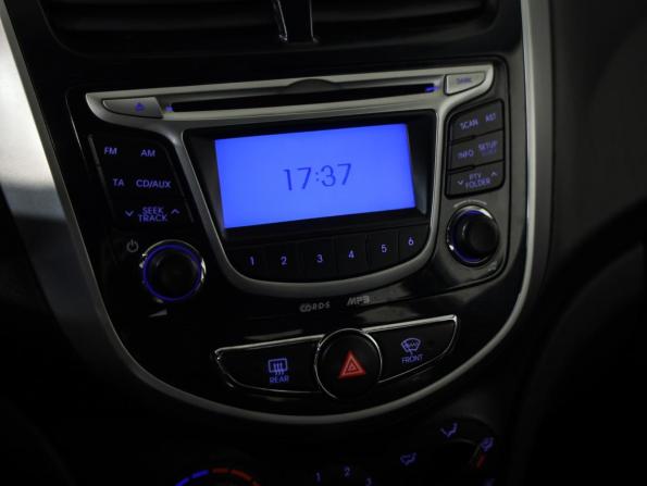 Hyundai Solaris I с пробегом 2013 года, цена 899 777 рублей, 152000 км, седан, Автокод Объявления