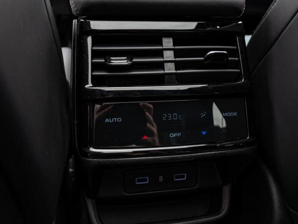 Geely Monjaro I с пробегом 2023 года, цена 3 240 000 рублей, 37178 км, внедорожник, Автокод Объявления