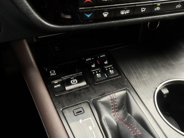 Lexus RX IV с пробегом 2018 года, цена 3 823 000 рублей, 145672 км, внедорожник, Автокод Объявления