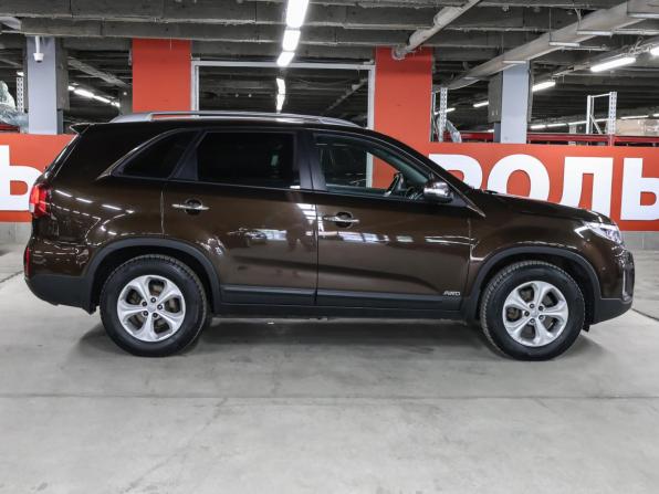 Kia Sorento II Рестайлинг с пробегом 2018 года, цена 2 049 000 рублей, 160252 км, внедорожник, Автокод Объявления