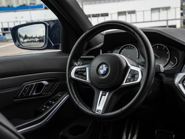 BMW 3 серии VII (G2x) с пробегом 2019 года, цена 3 698 000 рублей, 83938 км, седан, Автокод Объявления
