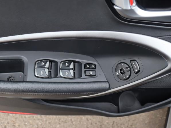 Hyundai Santa Fe III Рестайлинг с пробегом 2015 года, цена 2 400 000 рублей, 56624 км, внедорожник, Автокод Объявления