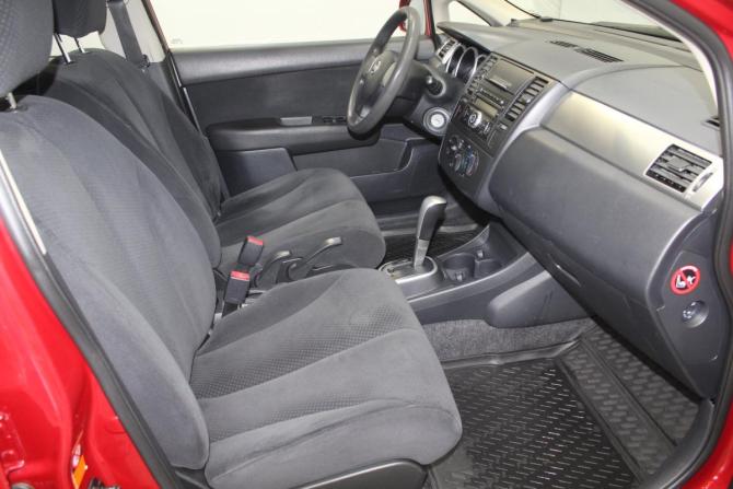 Nissan Tiida I Рестайлинг с пробегом 2011 года, цена 749 000 рублей, 240000 км, хэтчбек, Автокод Объявления