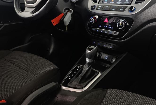 Hyundai Solaris II с пробегом 2019 года, цена 1 460 000 рублей, 85000 км, седан, Автокод Объявления