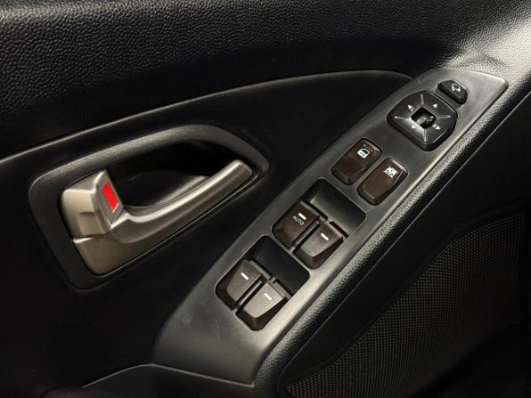 Hyundai ix35 I с пробегом 2012 года, цена 1 279 000 рублей, 163592 км, внедорожник, Автокод Объявления