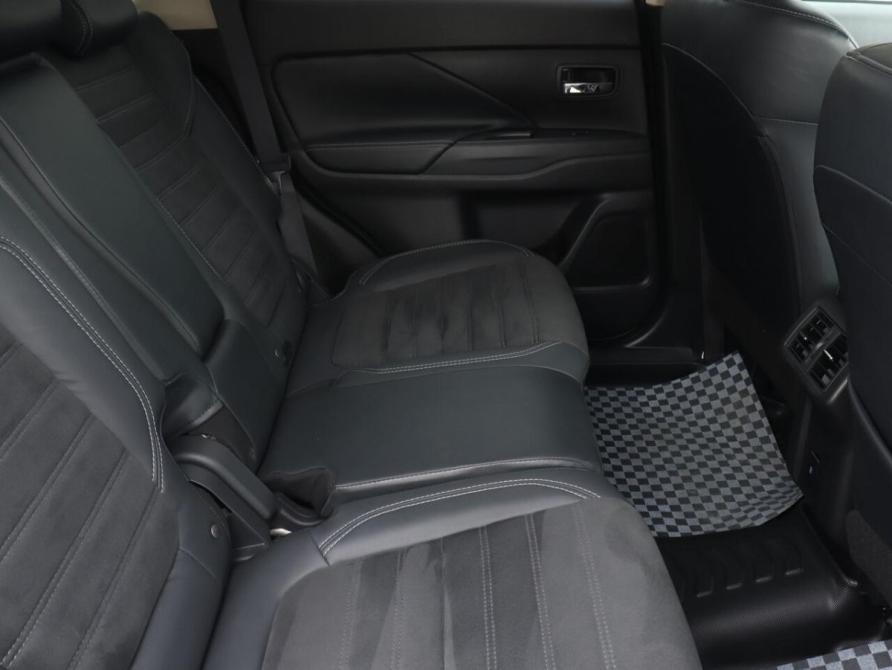 Mitsubishi Outlander III Рестайлинг 3 Казань  - изображение 7