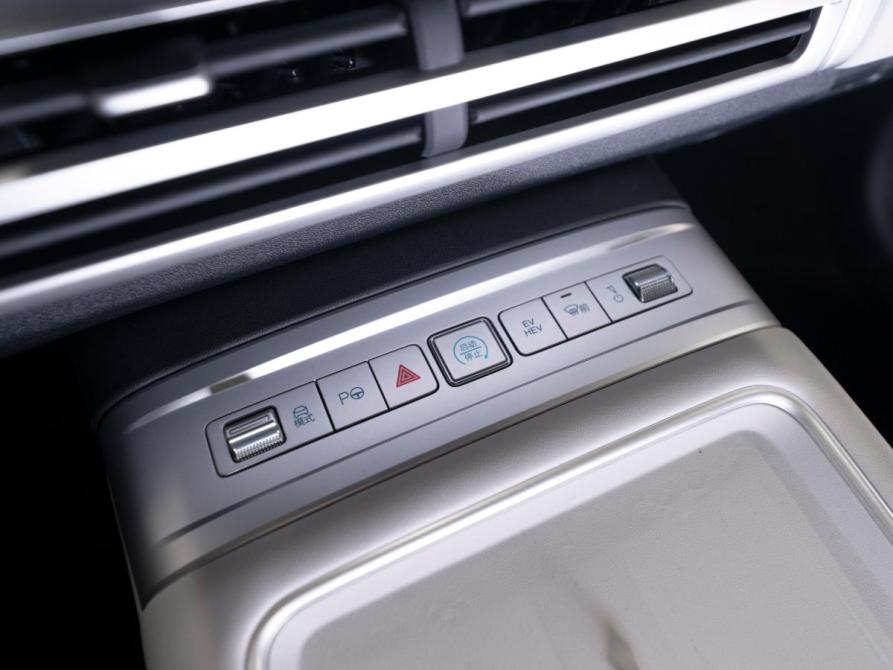 BYD FangChengBao Titanium 7 Москва  - изображение 18