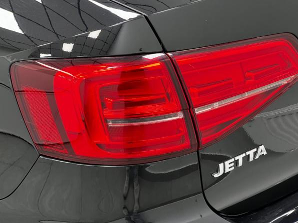 Volkswagen Jetta VI Рестайлинг с пробегом 2016 года, цена 1 250 000 рублей, 182000 км, седан, Автокод Объявления